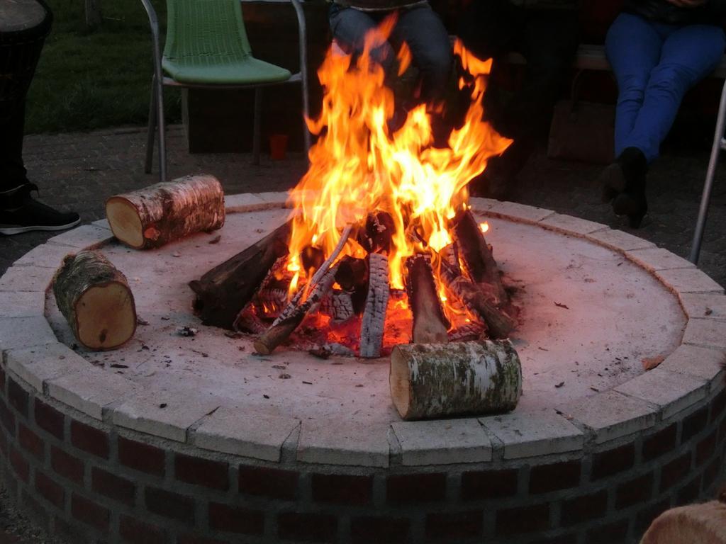 Pipowagen Camping Puur Genieten Bed & Breakfast Someren Eksteriør bilde
